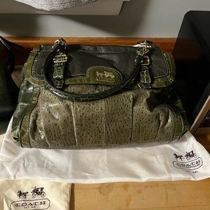 Multiple size colors and types of women’s handbags clutches, computer tote